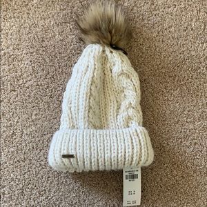 Hollister beanie